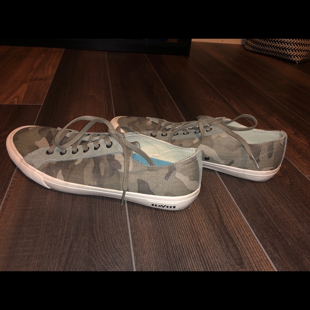 Seavees Monterrey sneaker size 9.5